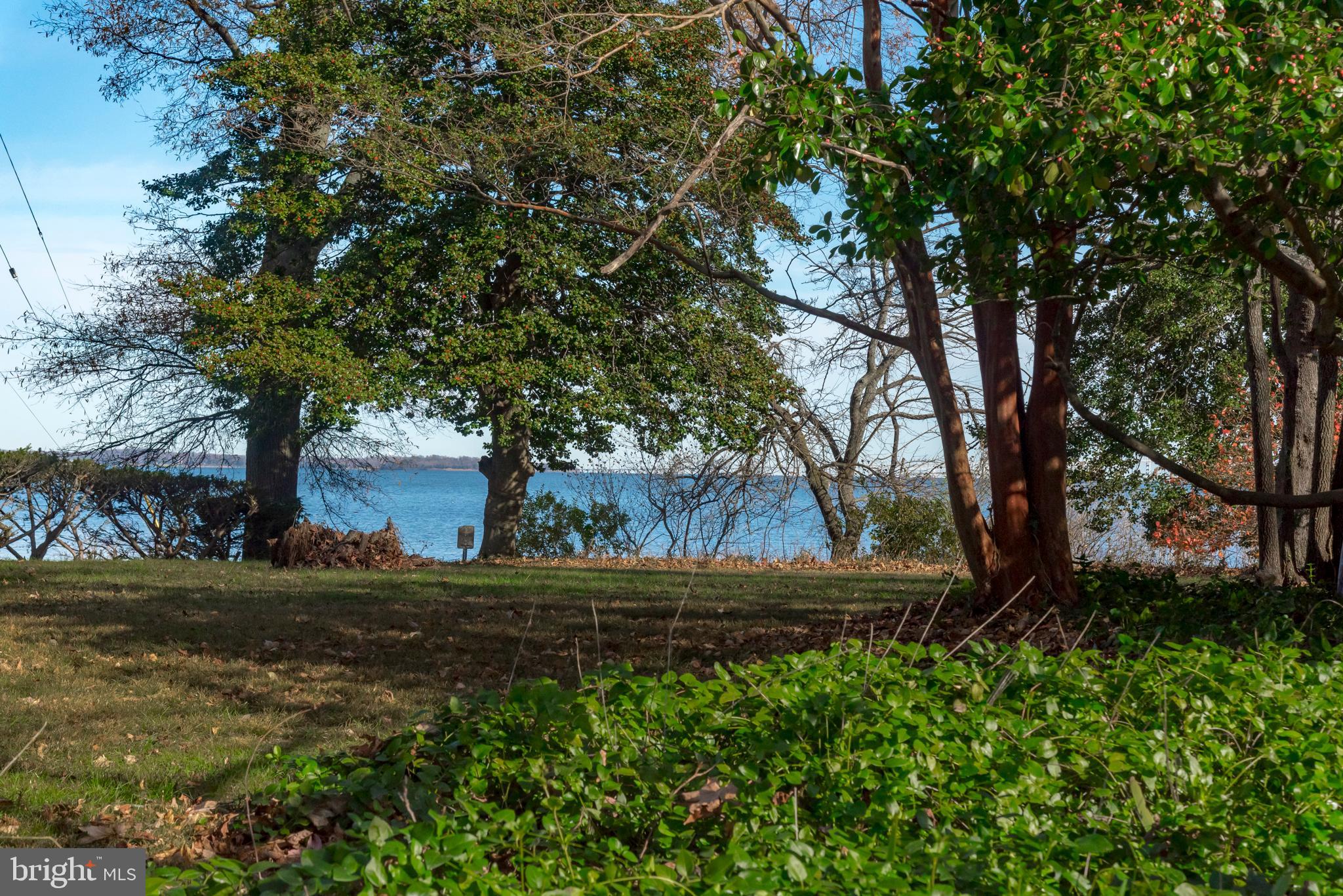 ANNAPOLIS ROADS - Residential