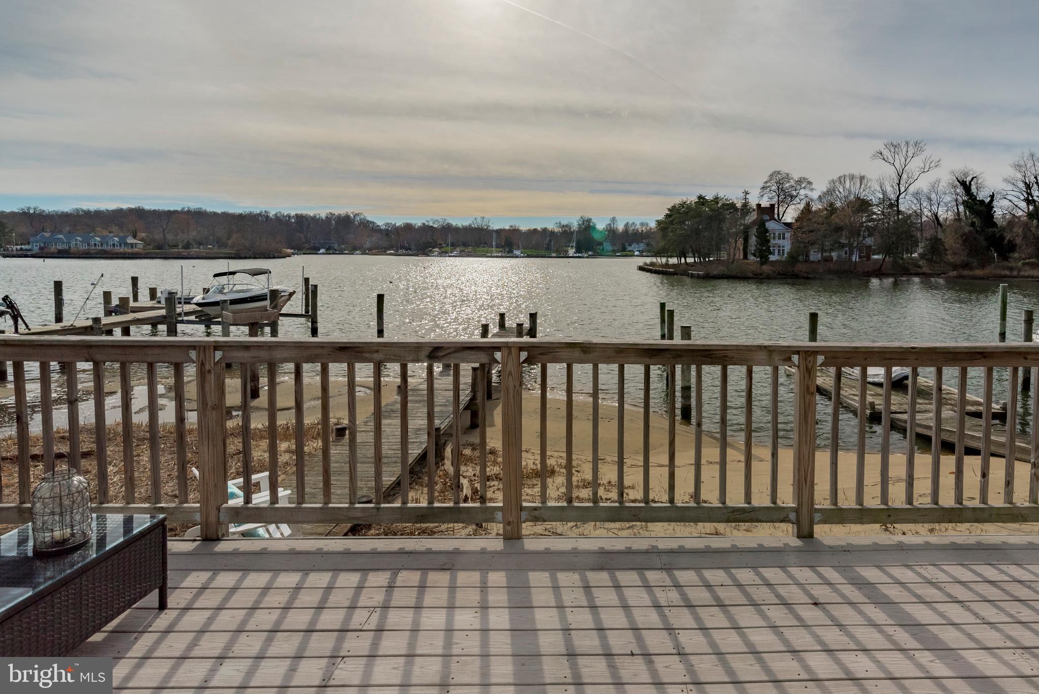 ANNAPOLIS ROADS - Residential