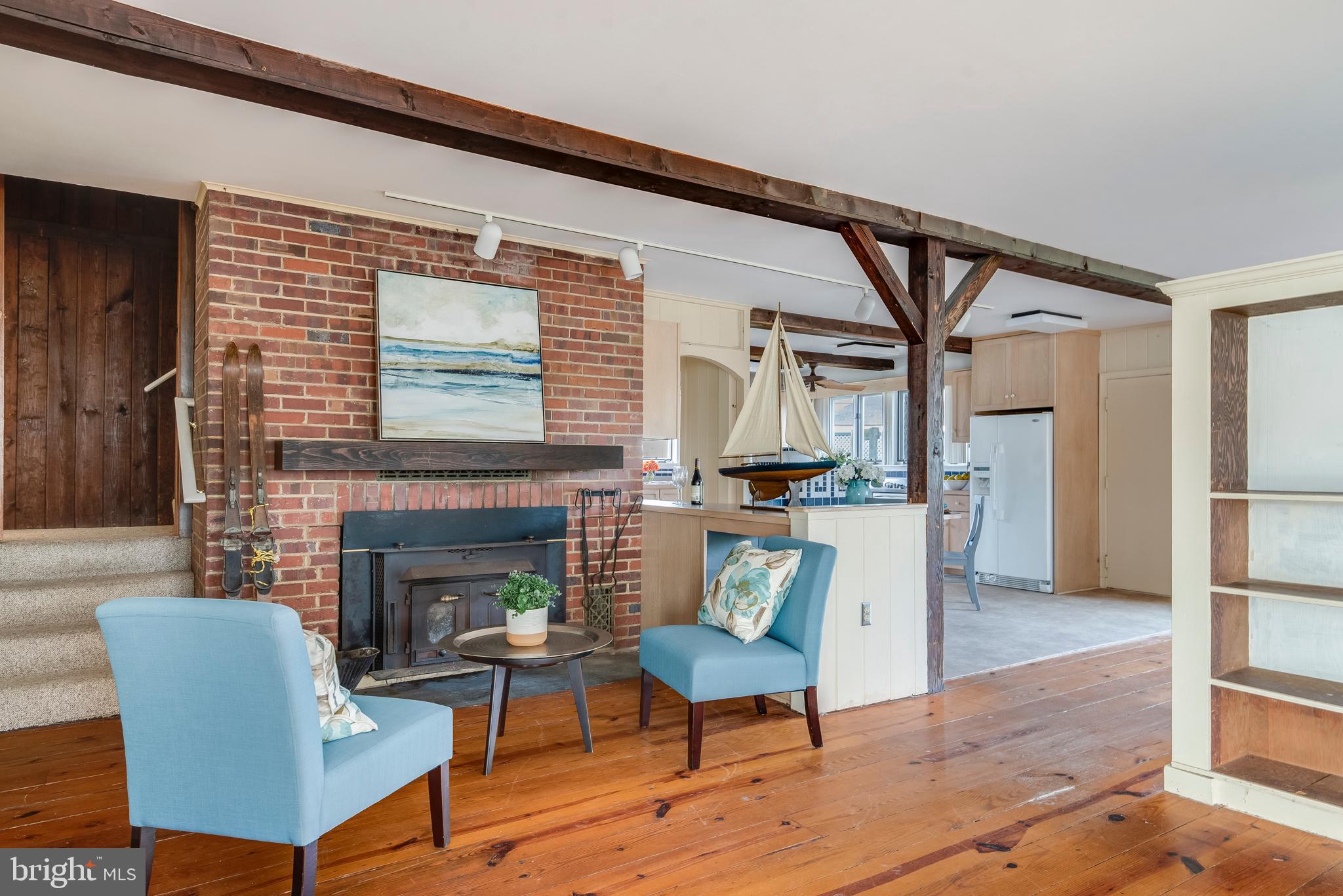 ANNAPOLIS ROADS - Residential