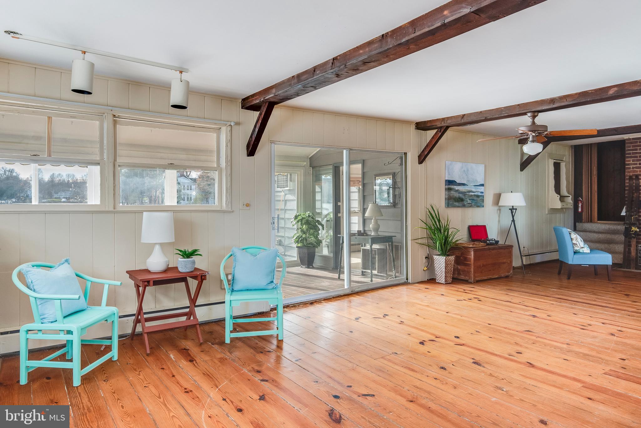 ANNAPOLIS ROADS - Residential