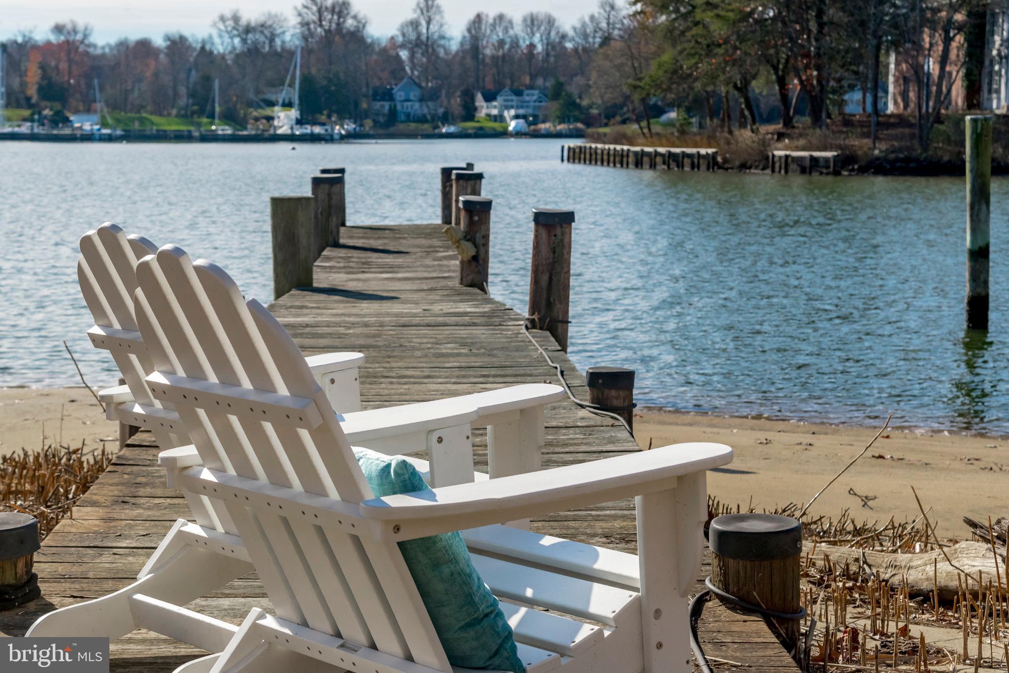 ANNAPOLIS ROADS - Residential