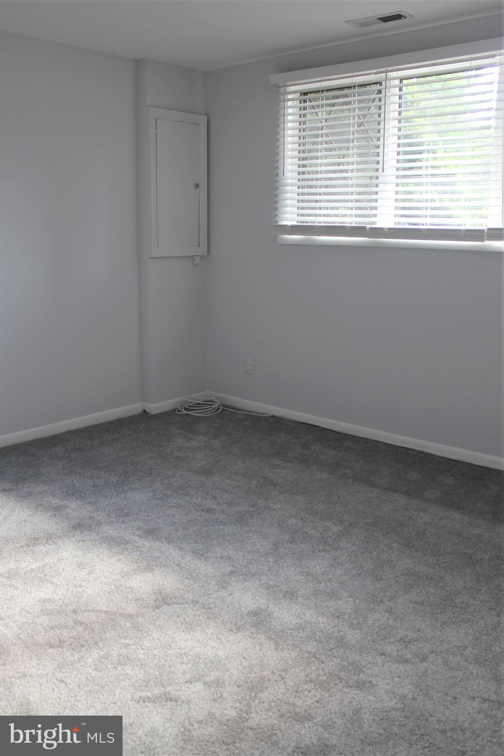 COPPERFIELD AT FIVE FRM - Residential Lease