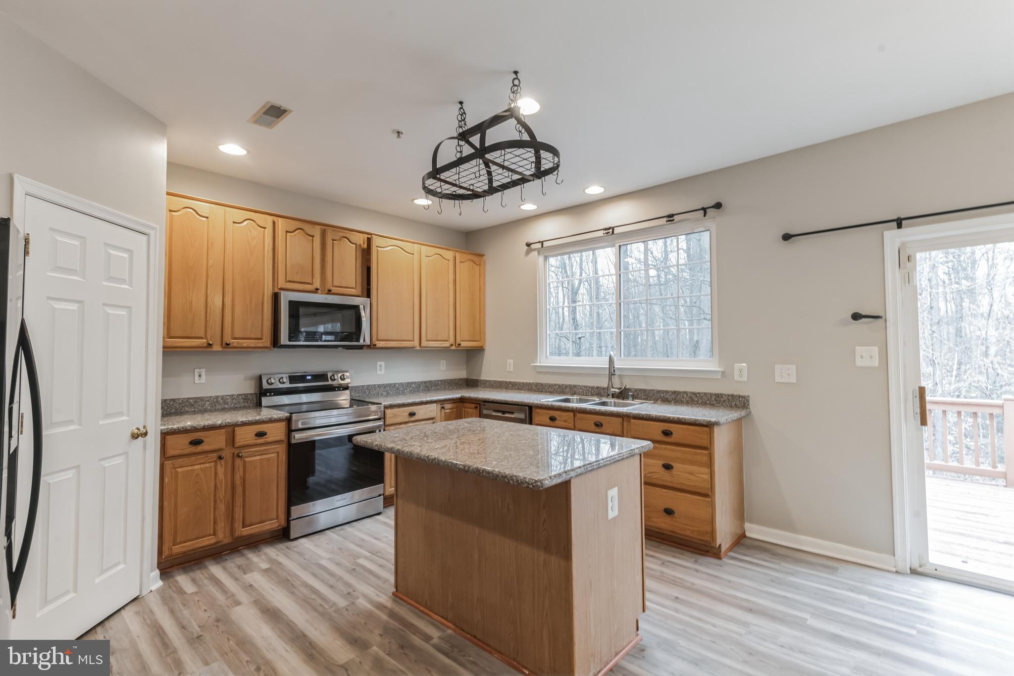 PINEY ORCHARD - Residential Lease