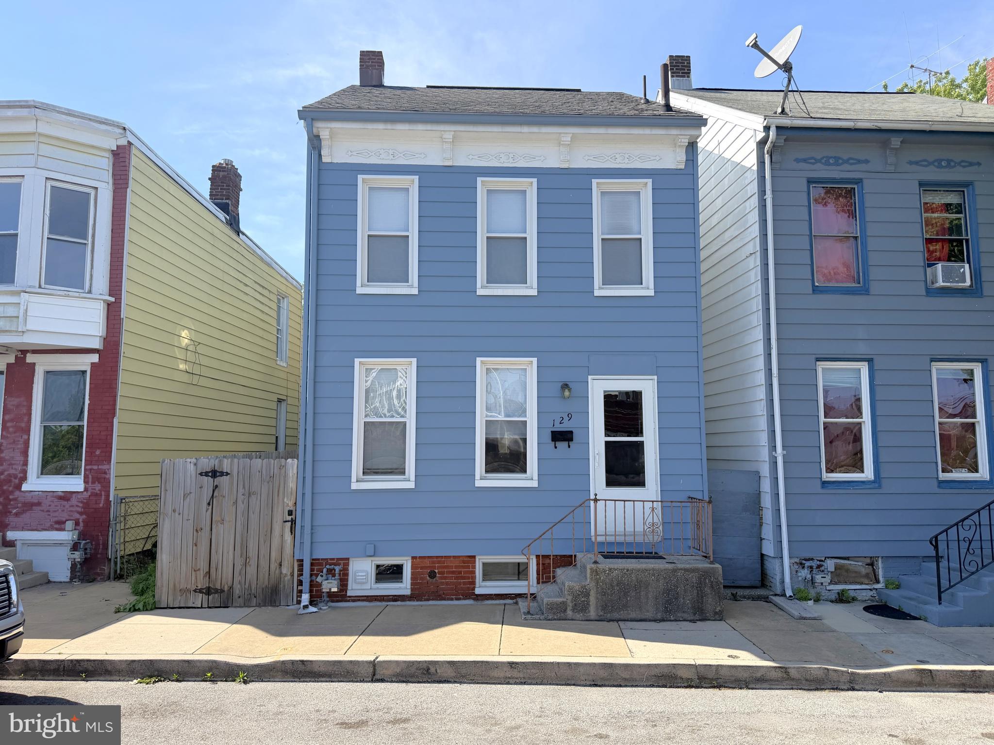 NORTHWEST TRIANGLE - Residential