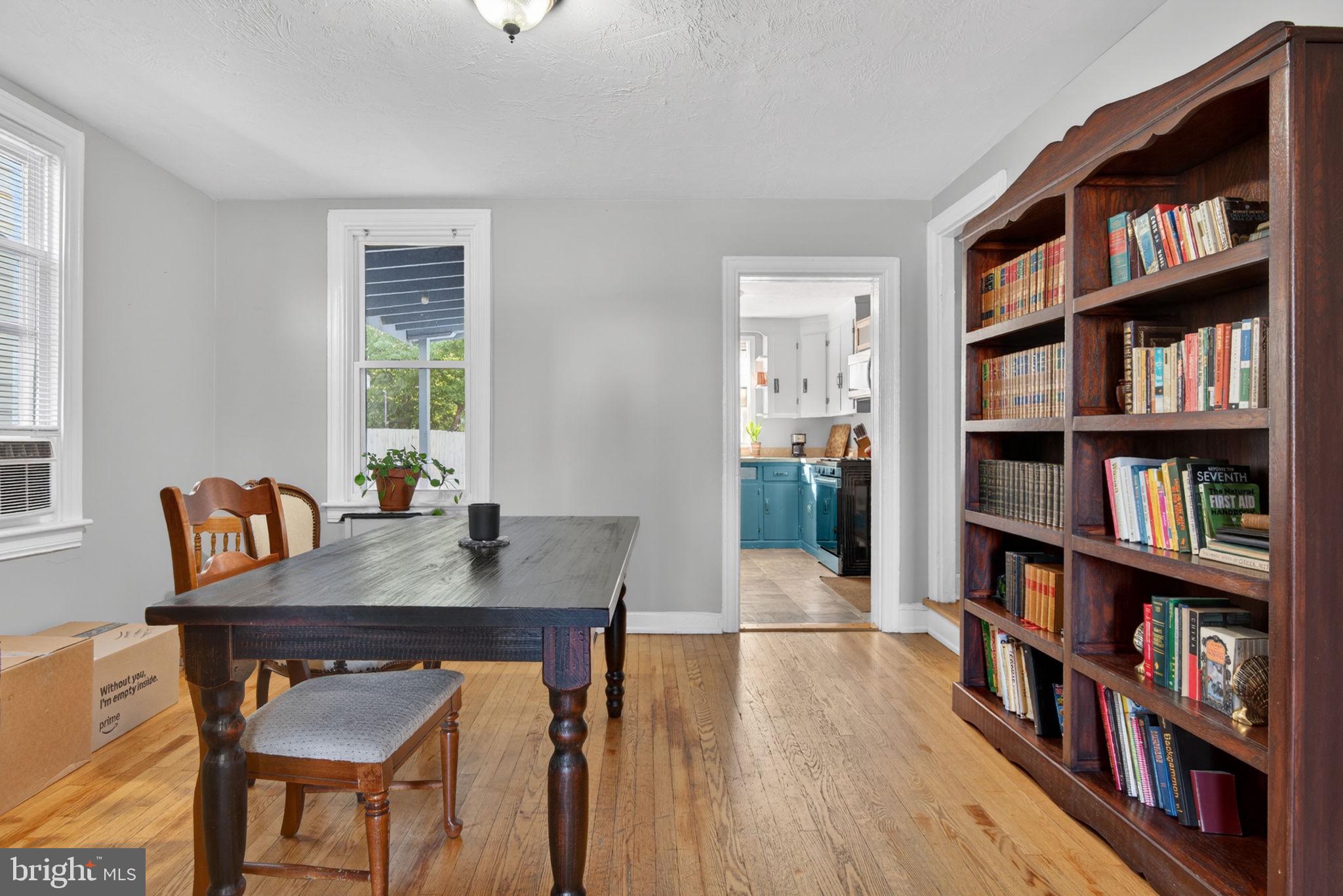 NORTHWEST TRIANGLE - Residential