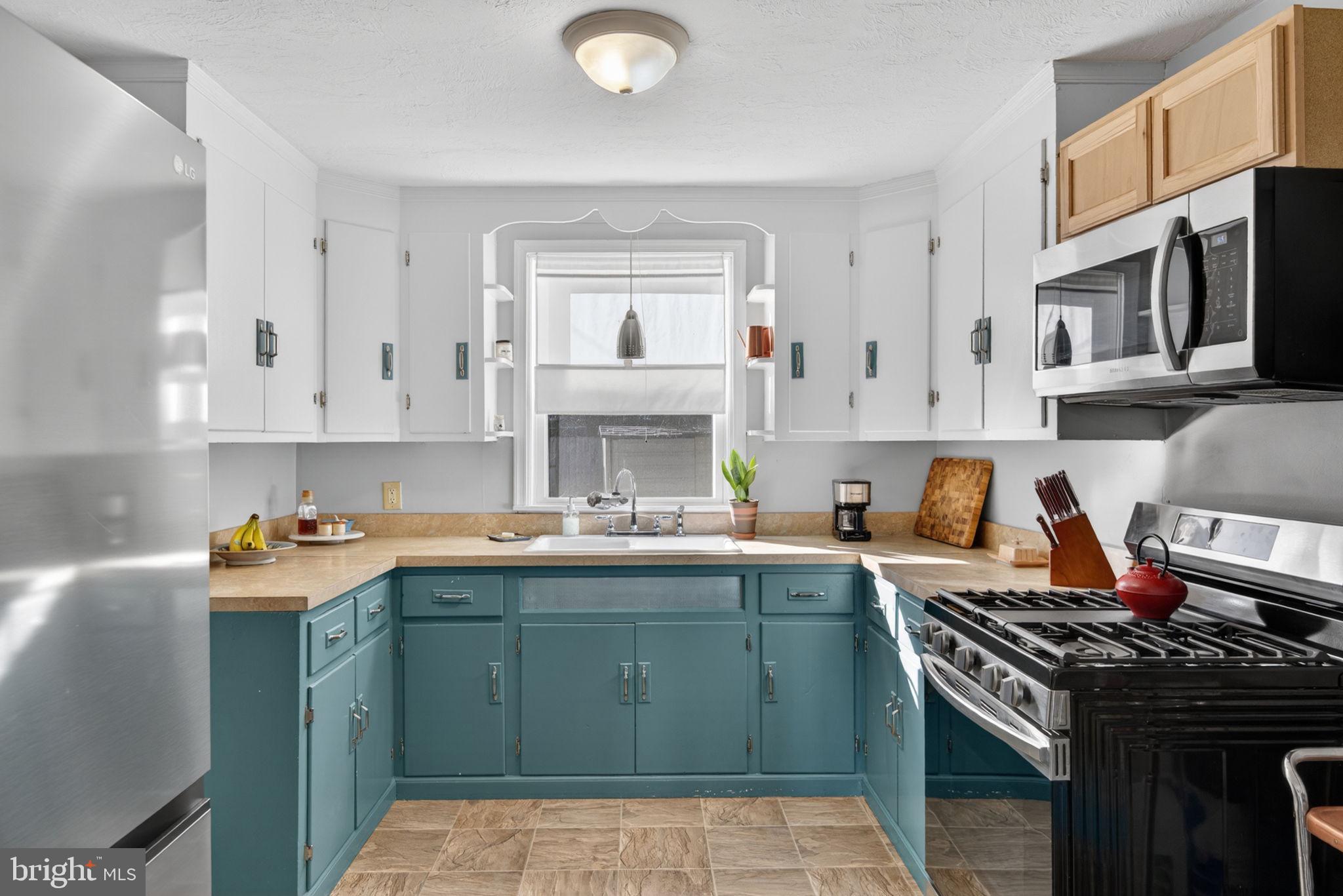 NORTHWEST TRIANGLE - Residential