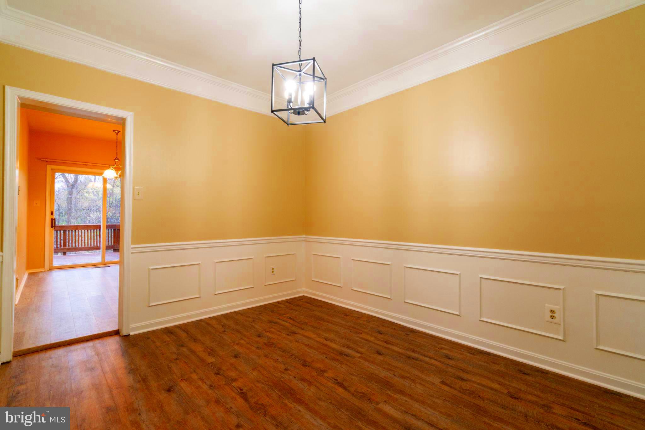 LAKE HALLOWELL - Residential