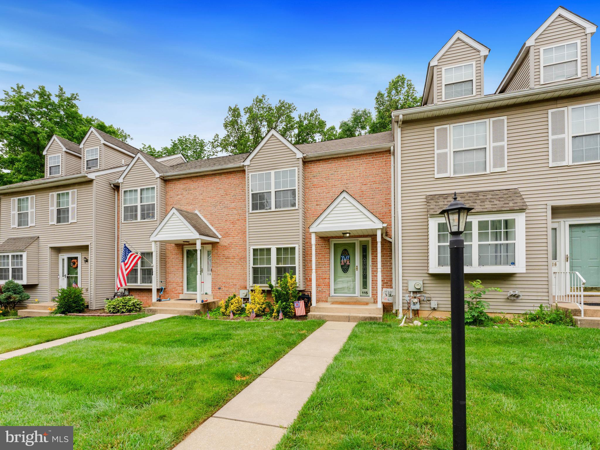 115 STANLEY COURT 115