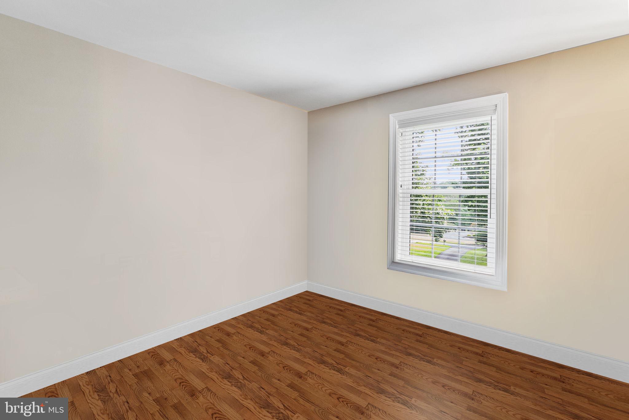 VALLEY FORGE ESTS - Residential