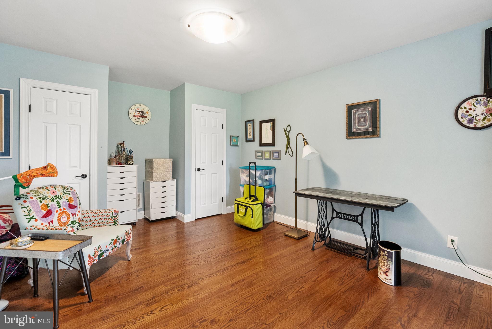 VALLEY FORGE ESTS - Residential