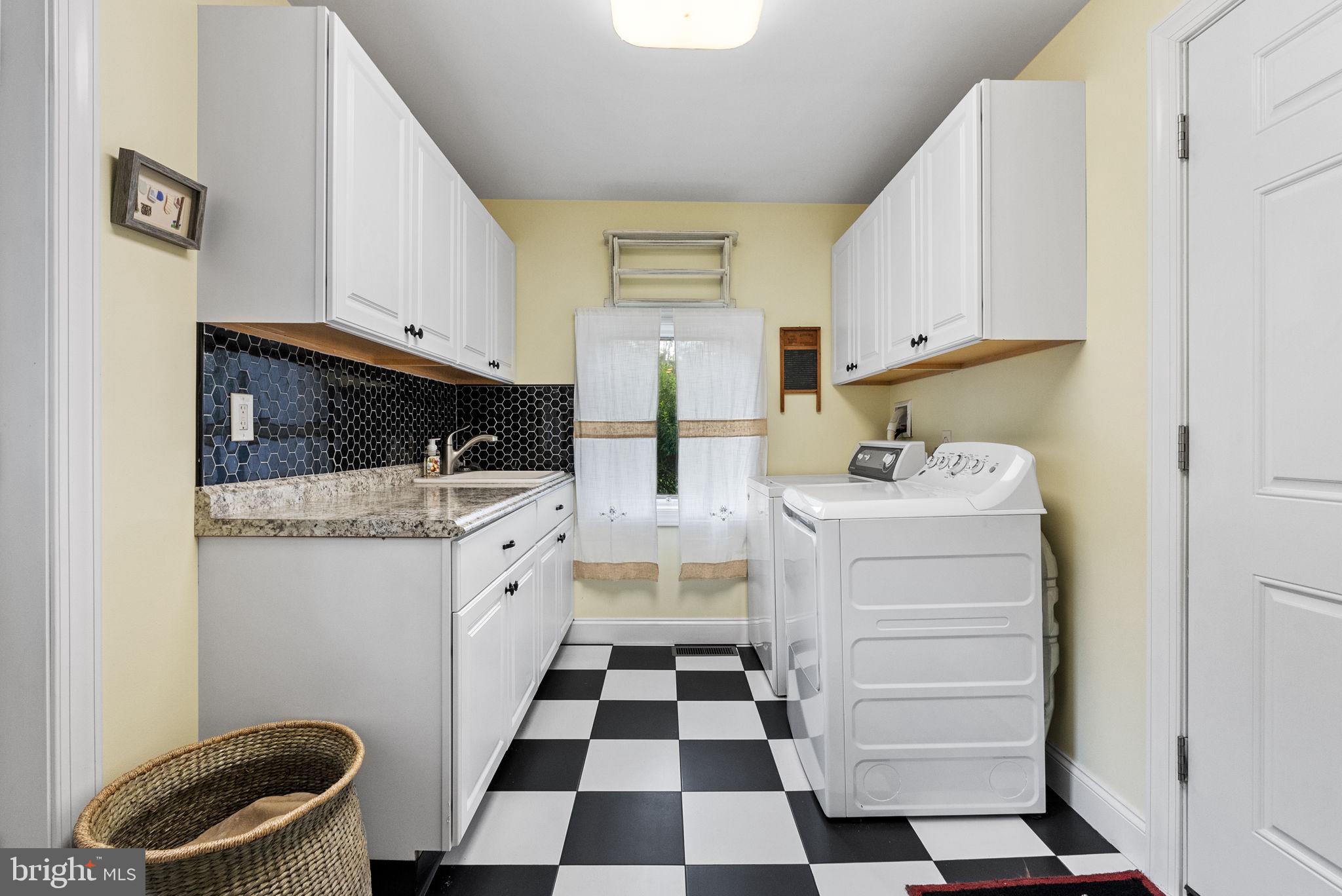 VALLEY FORGE ESTS - Residential