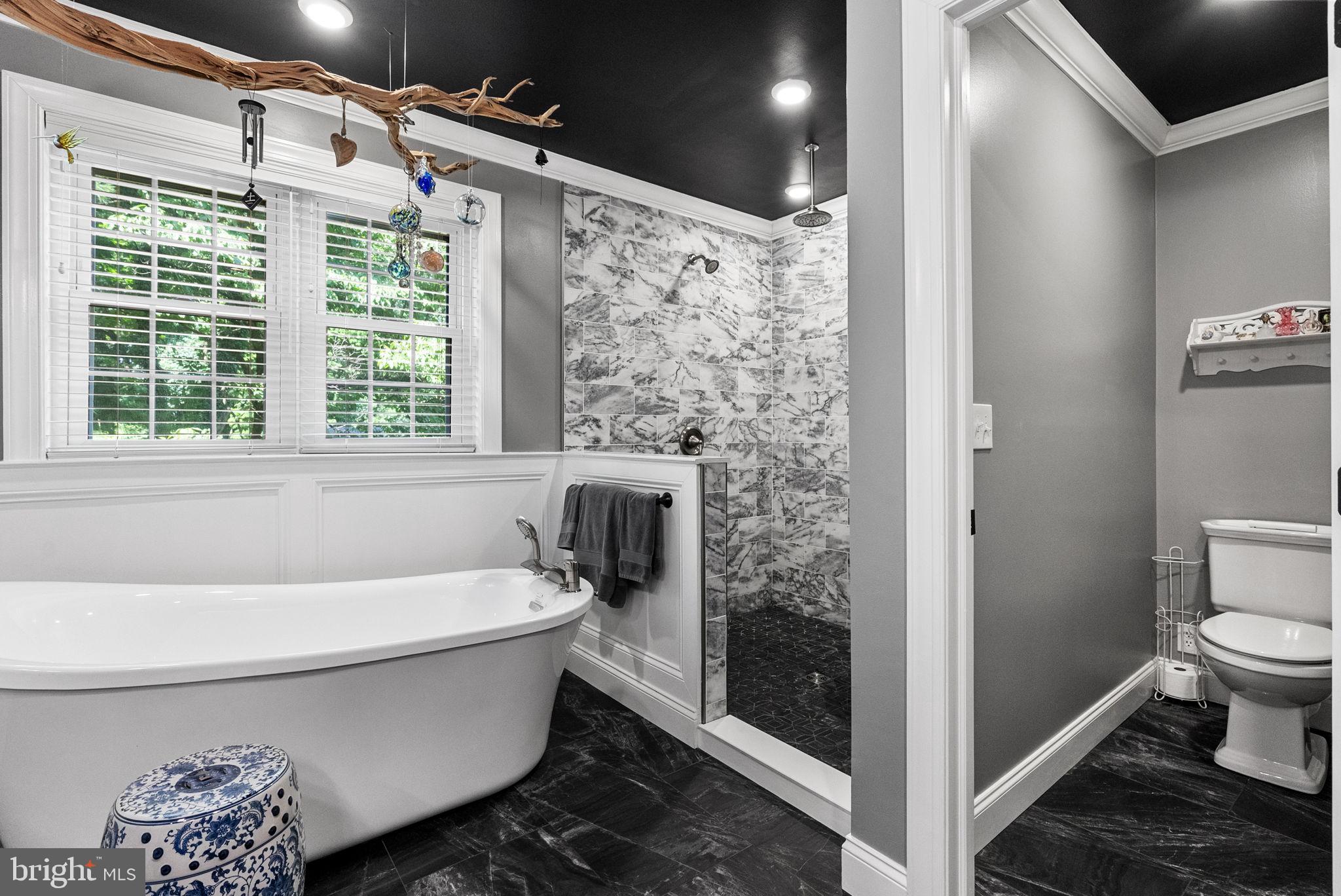 VALLEY FORGE ESTS - Residential