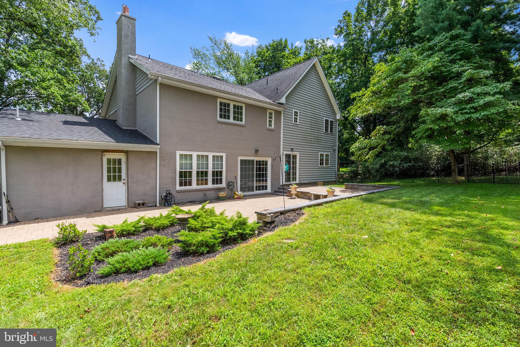 VALLEY FORGE ESTS - Residential