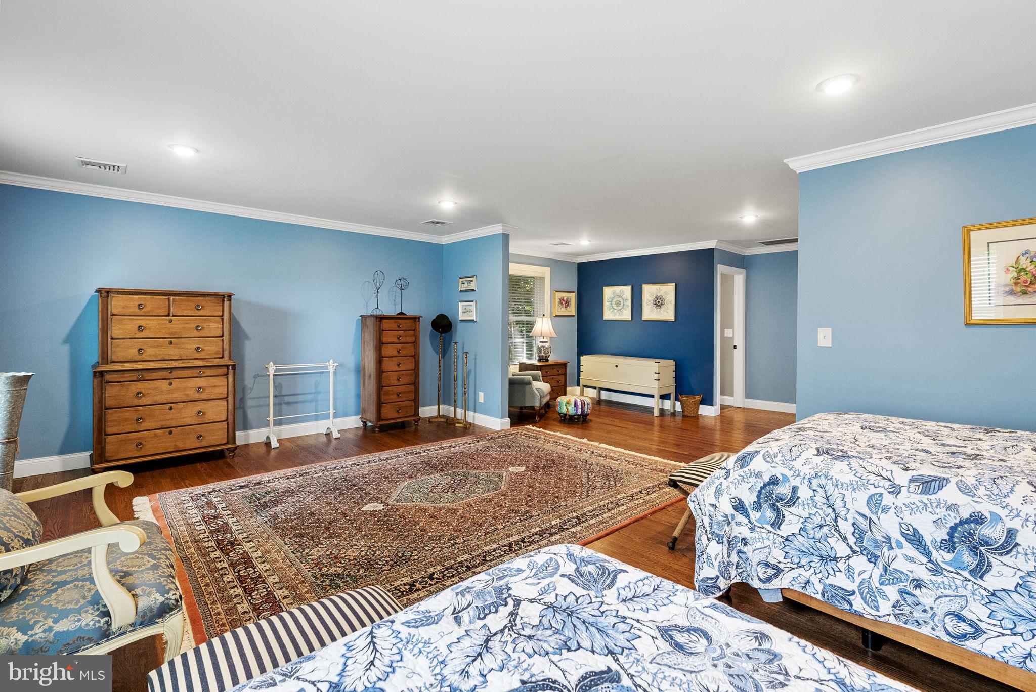 VALLEY FORGE ESTS - Residential