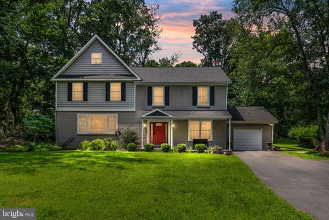 Photo of 110 Diamond Rock Road, PHOENIXVILLE, PA 19460 (MLS # PACT2110938)