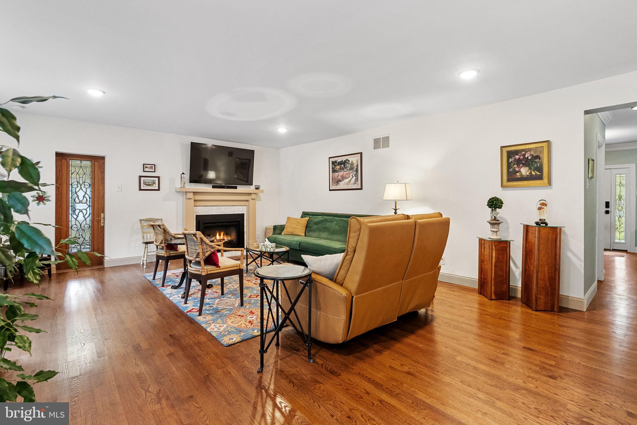 VALLEY FORGE ESTS - Residential