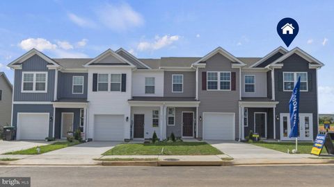 Townhouse For Sale - 47 Windsor Court Ct<br/> GETTYSBURG, PA 17325