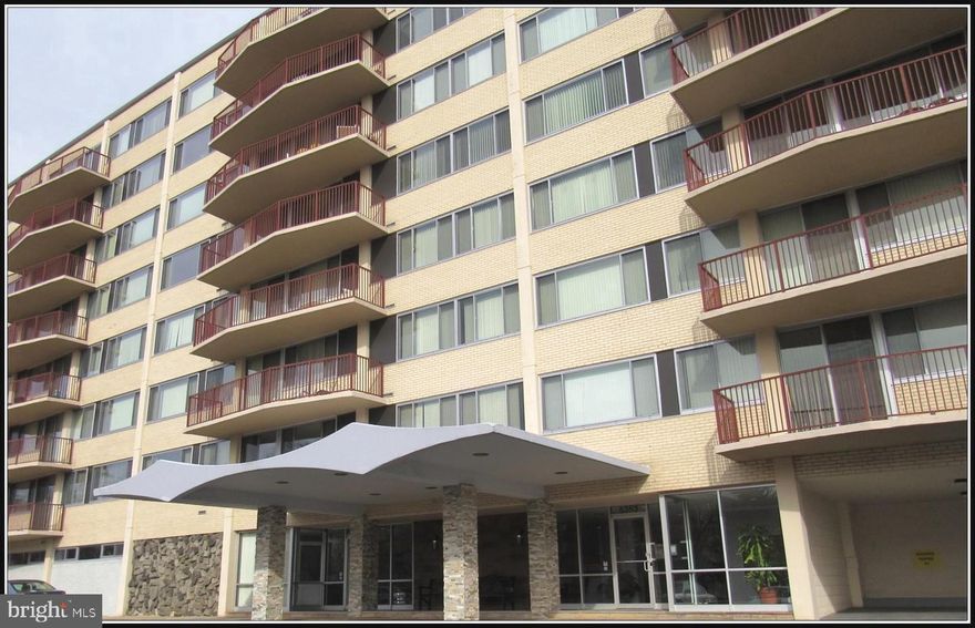 SNOOZE YOU LOSE !!   Don’t miss this beautiful and very spacious condo (786 sq.ft.) with Den/dining area *OPEN LAYOUT in move-in condition and freshly painted with custom 2-tone neutral colors *1 Bedroom unit with + 1 Full Bathroom plus an additional 1/2 Guest Bath *Brilliant hardwood floors in living area *Nice kitchen with stainless appliances, gas cooking, and overhead pocket lighting  *Separate dining area *Bath with custom tile *Loads of Natural Light *HUGE balcony that backs up to trees *Nicely maintained, secure, pet friendly  building, On-site responsive management, ample parking, nice laundry facilities, outdoor pool, exercise room, dog walk area, plus picnic area  *SUPER LOCATION with excellent commuter routes, bus stop outside community, only 3.5 miles to Pentagon, Amazon HQ2, Airport *Located in a quiet, off-street setting *Close to the W&O trail for biking, hiking, recreation. Near popular Shirlington Village, Bailey's Crossroads shopping, walk to food stores, dining, parks, entertainment *ALL UTILITIES ARE INCLUDED in condo fee *Why rent when you can own. So make this your next home !!