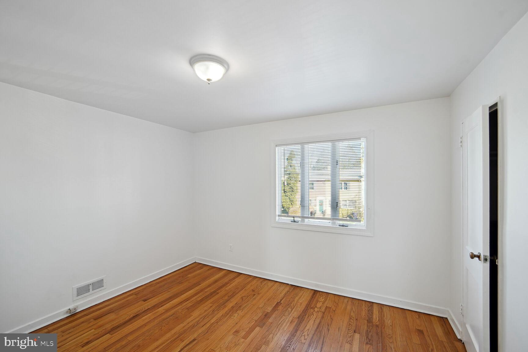 LAUREL GARDENS - Residential