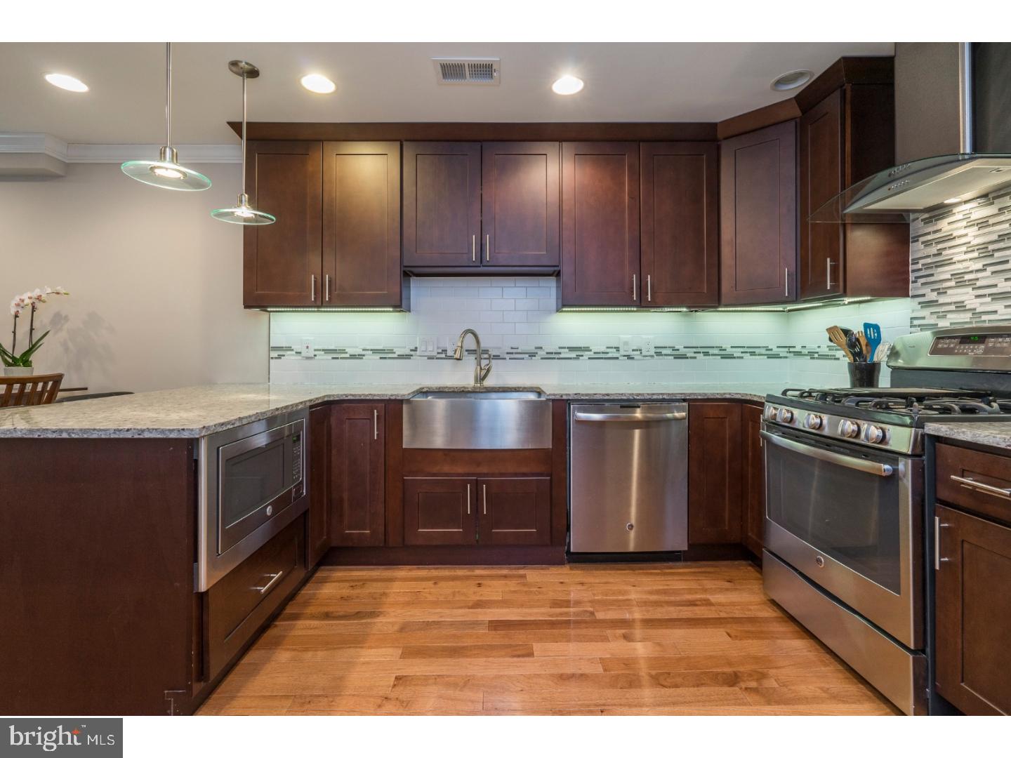 FAIRMOUNT - Residential