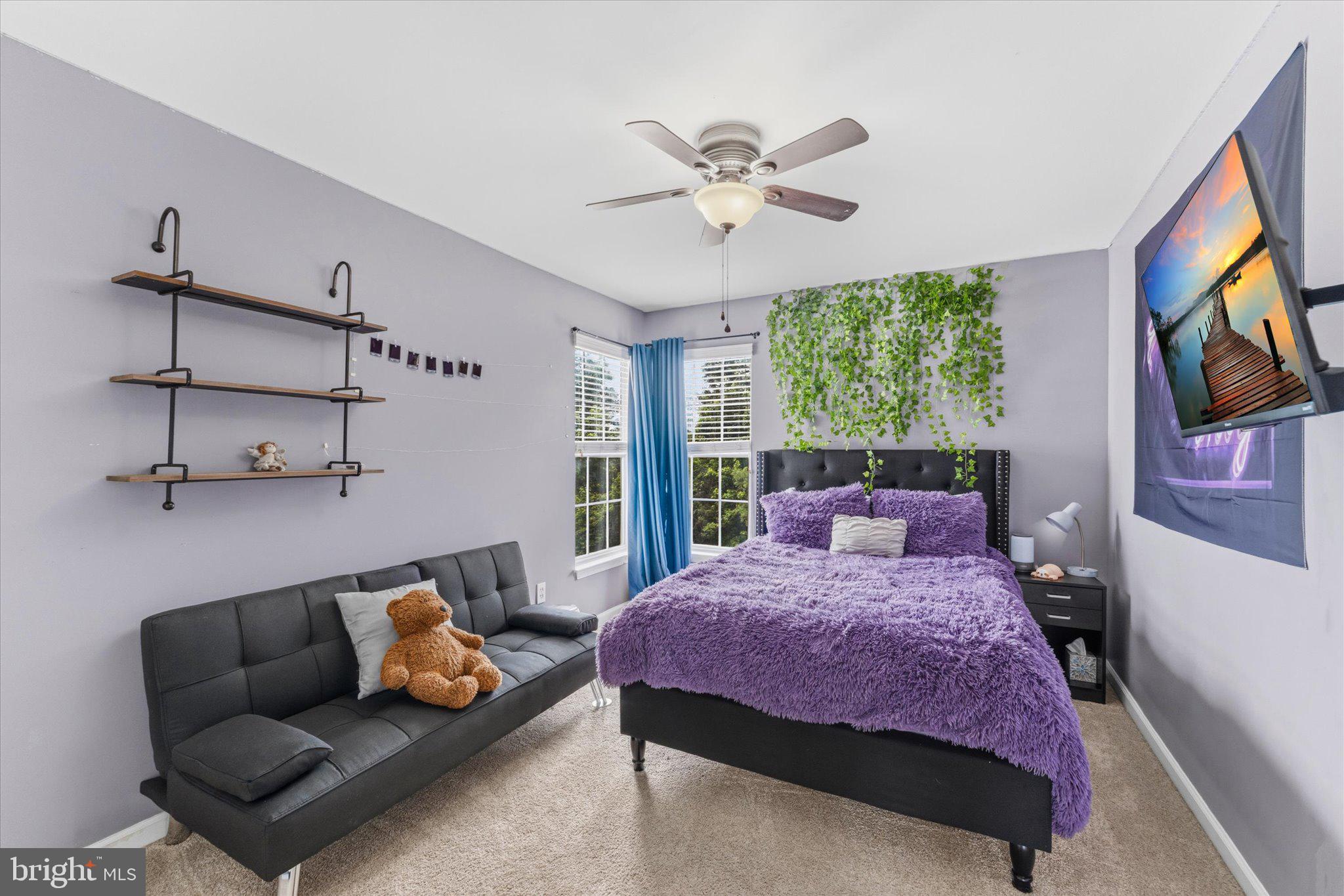 NEW TOWN MEADOWS - Residential