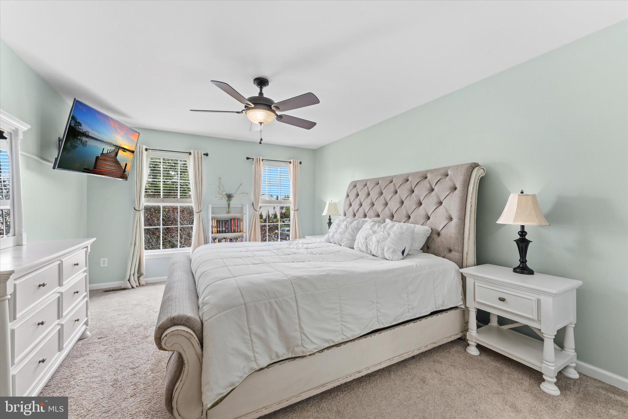 NEW TOWN MEADOWS - Residential