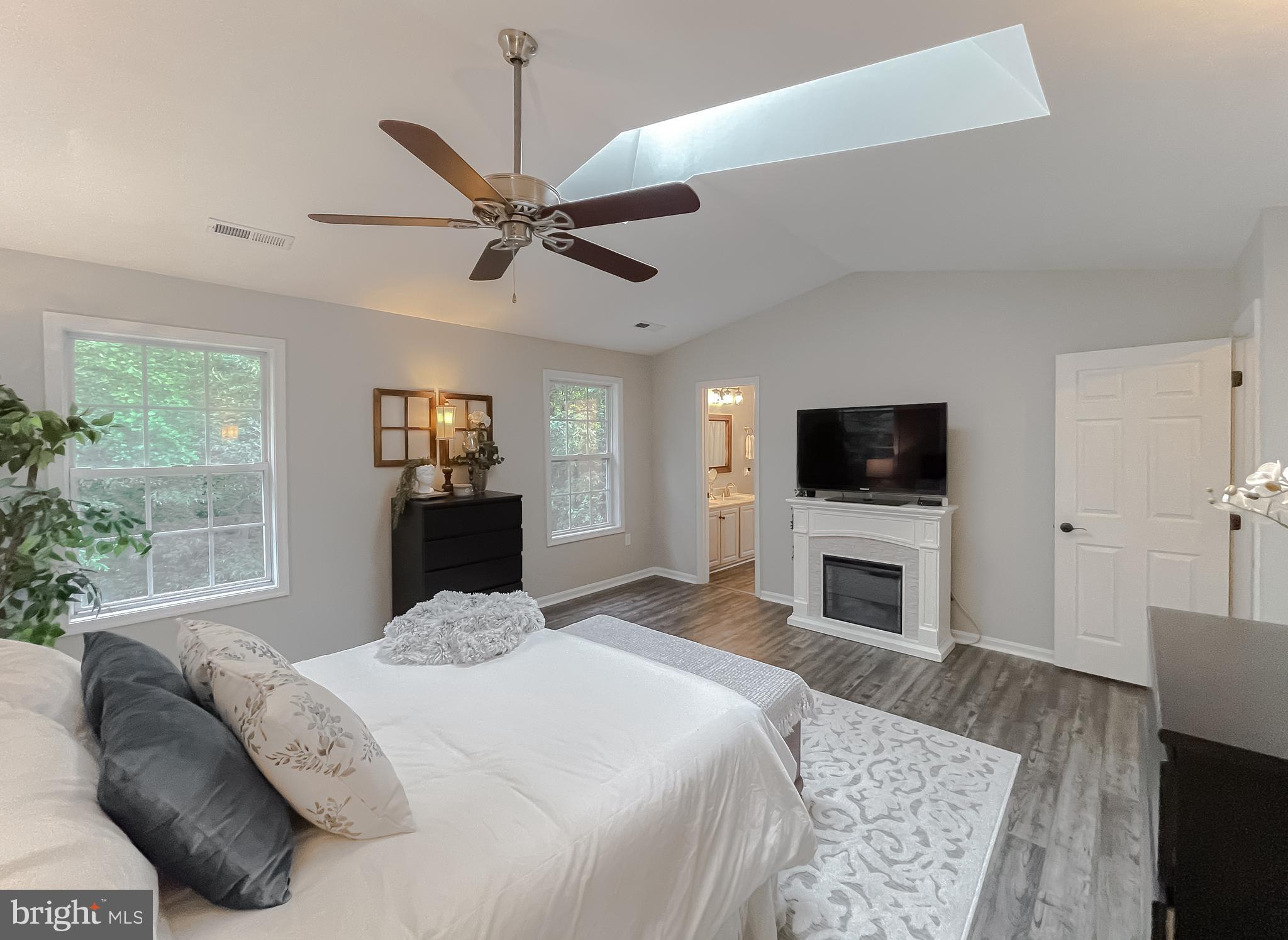 QUEEN ARBOR - Residential