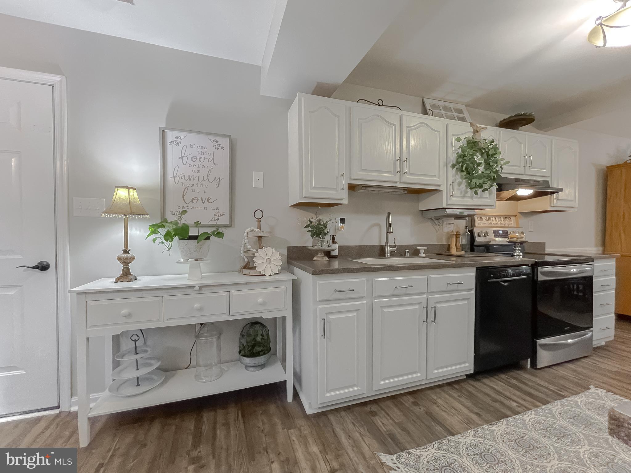 QUEEN ARBOR - Residential