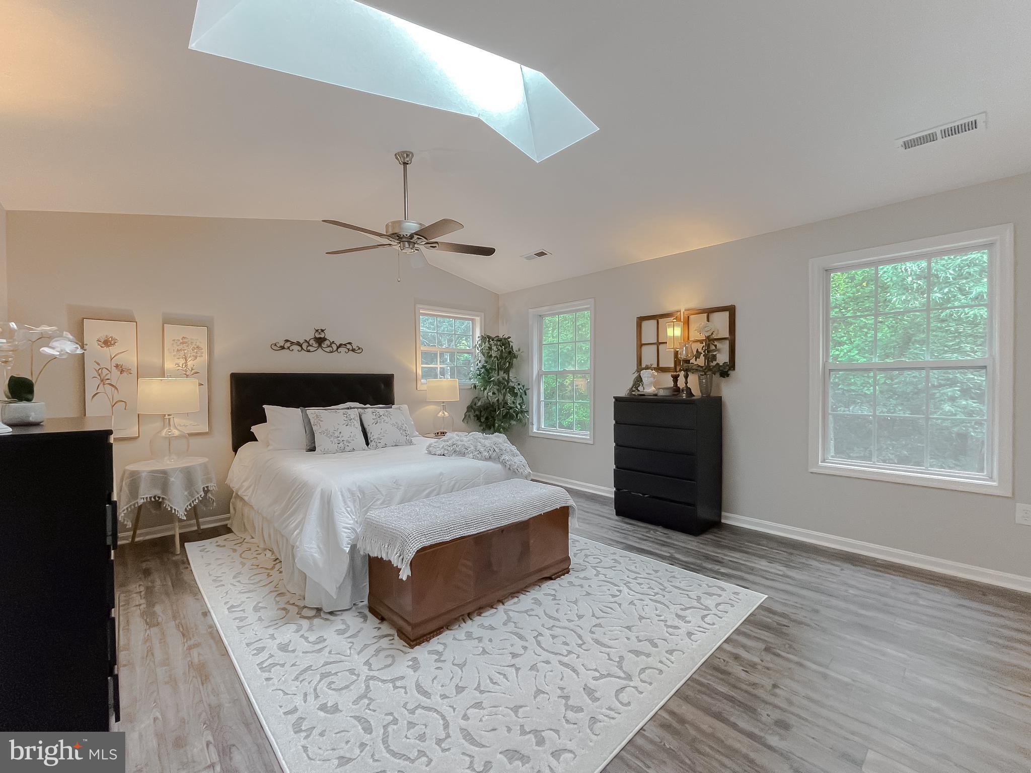 QUEEN ARBOR - Residential