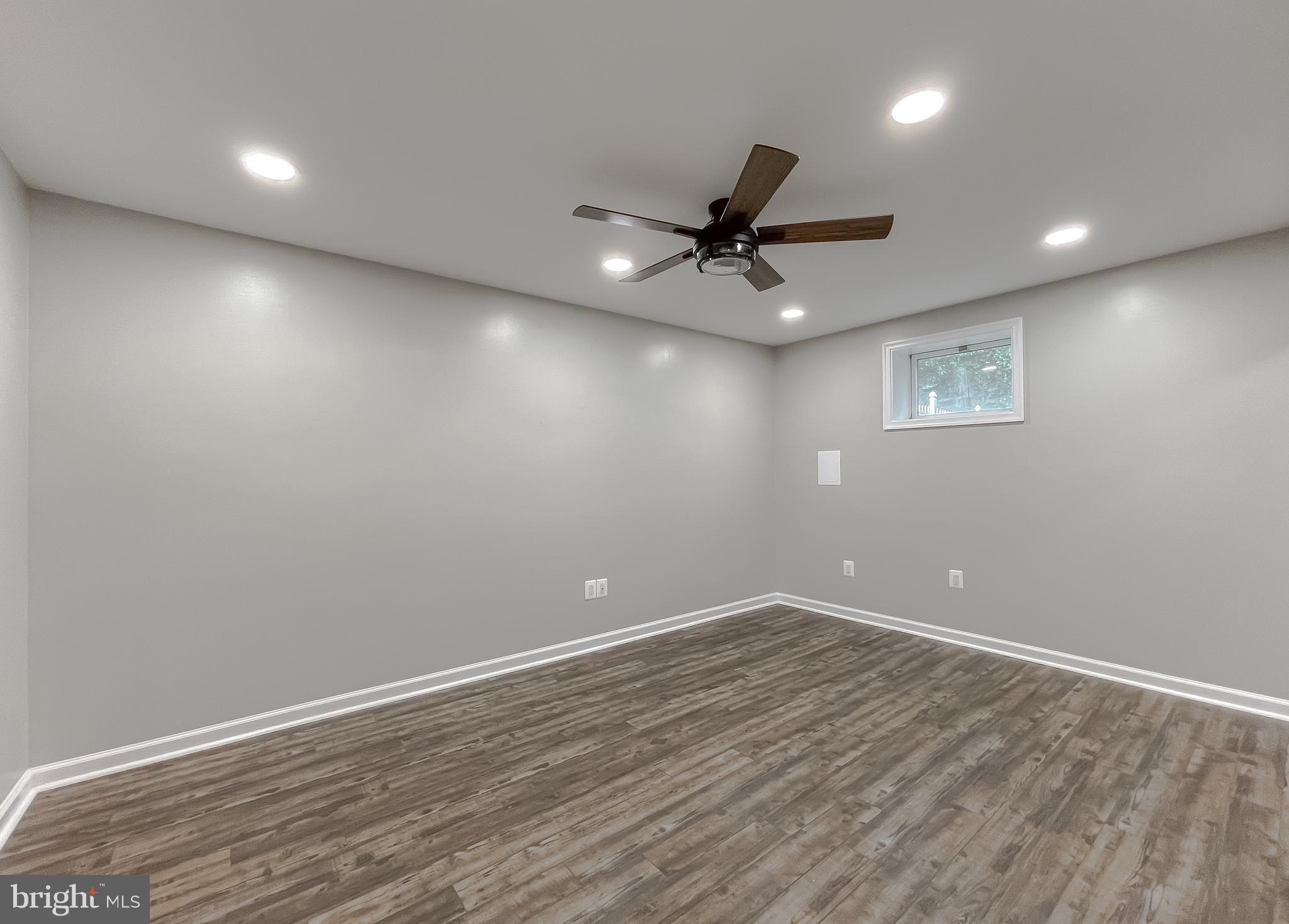 QUEEN ARBOR - Residential