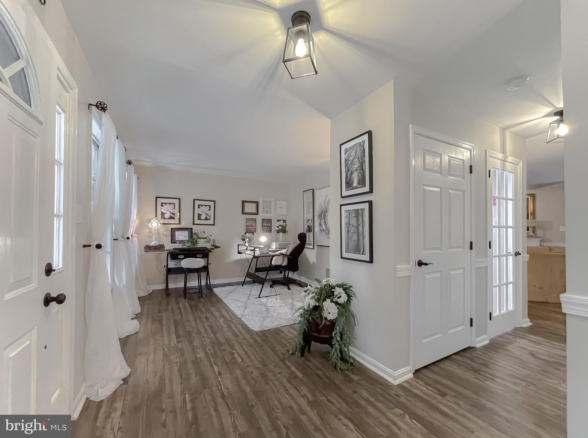 QUEEN ARBOR - Residential