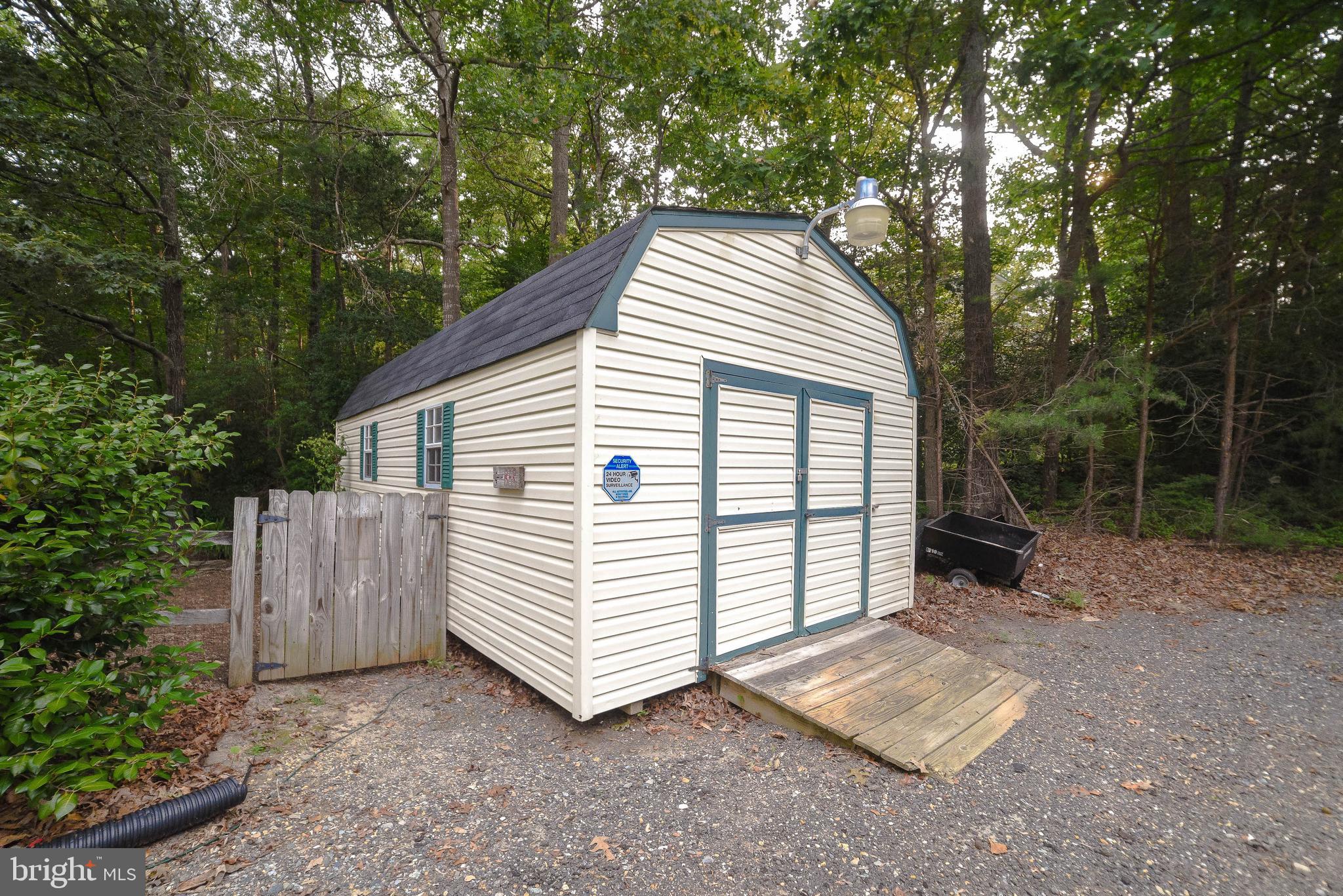 QUEEN ARBOR - Residential