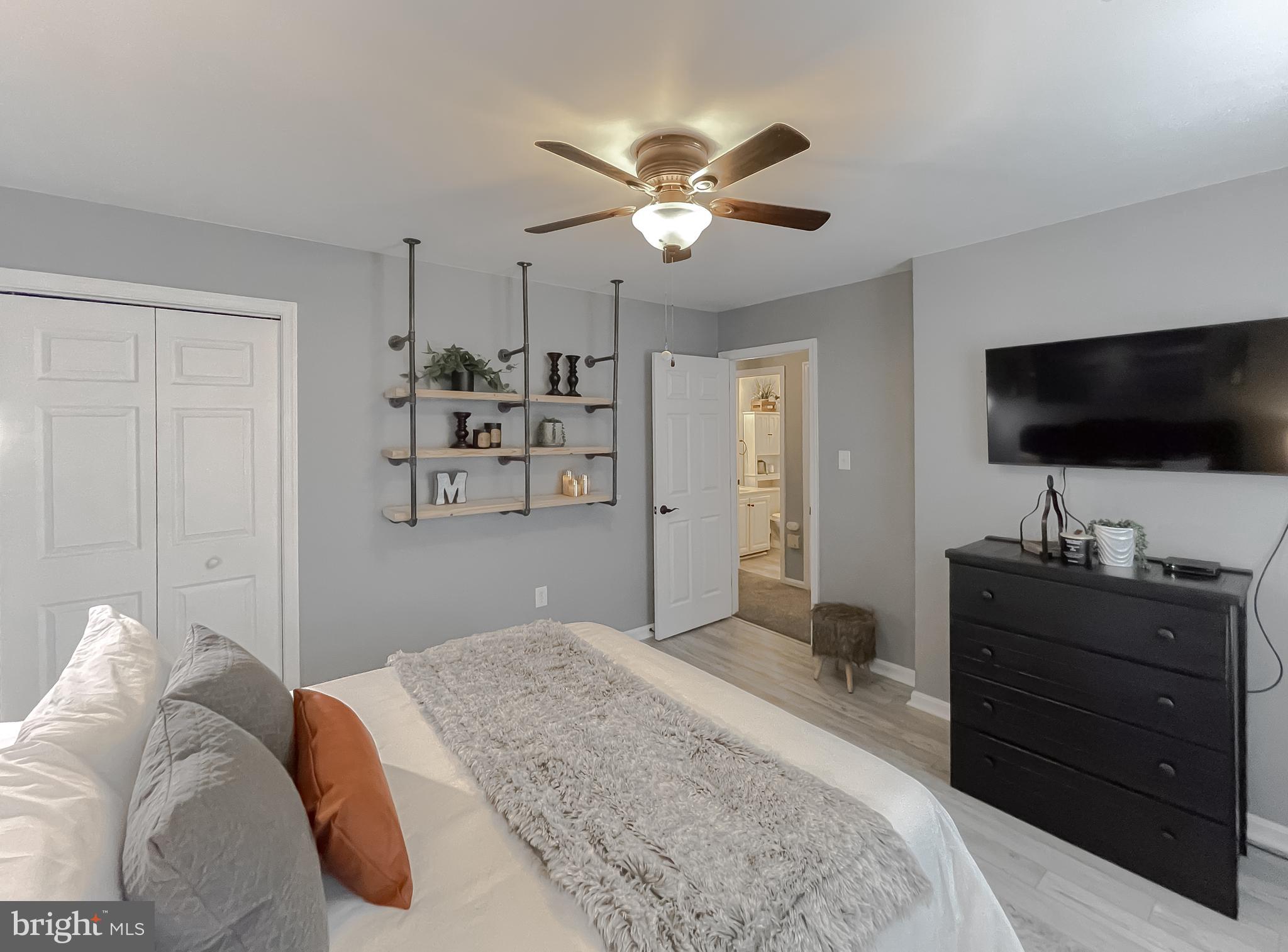 QUEEN ARBOR - Residential