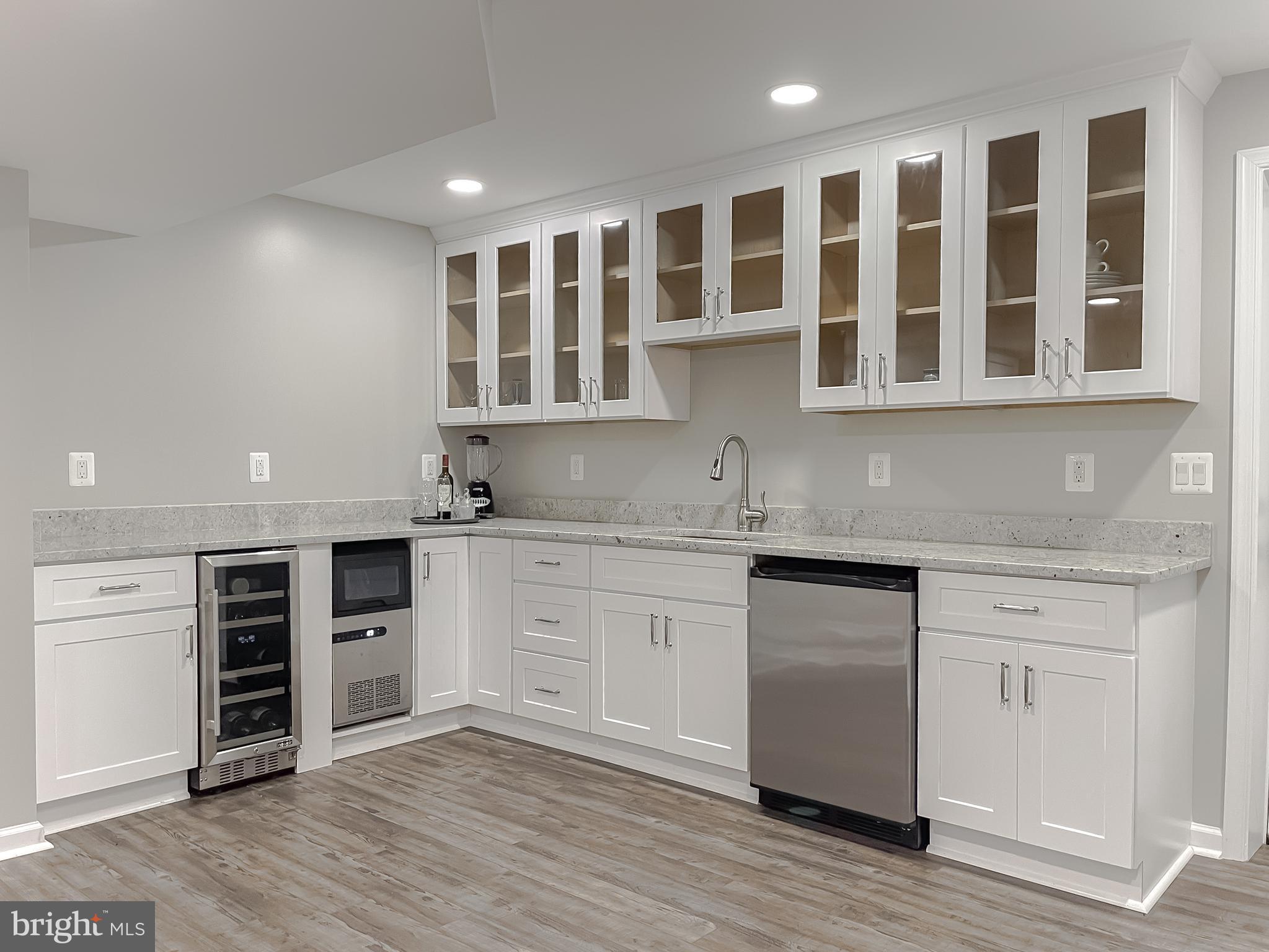 QUEEN ARBOR - Residential