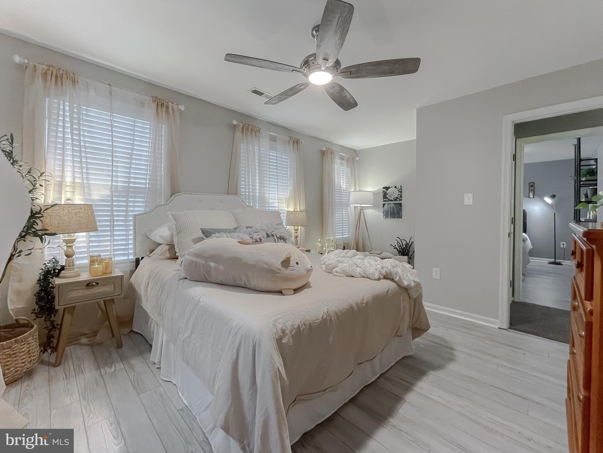 QUEEN ARBOR - Residential