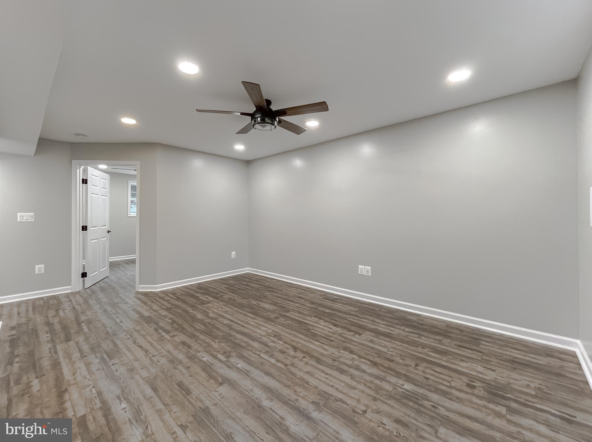 QUEEN ARBOR - Residential