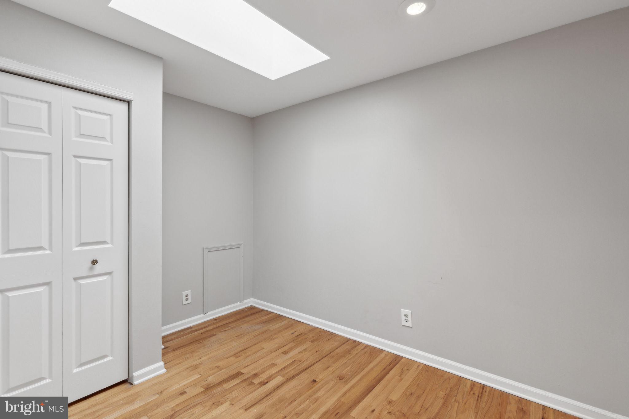 GRADUATE HOSPITAL - Residential