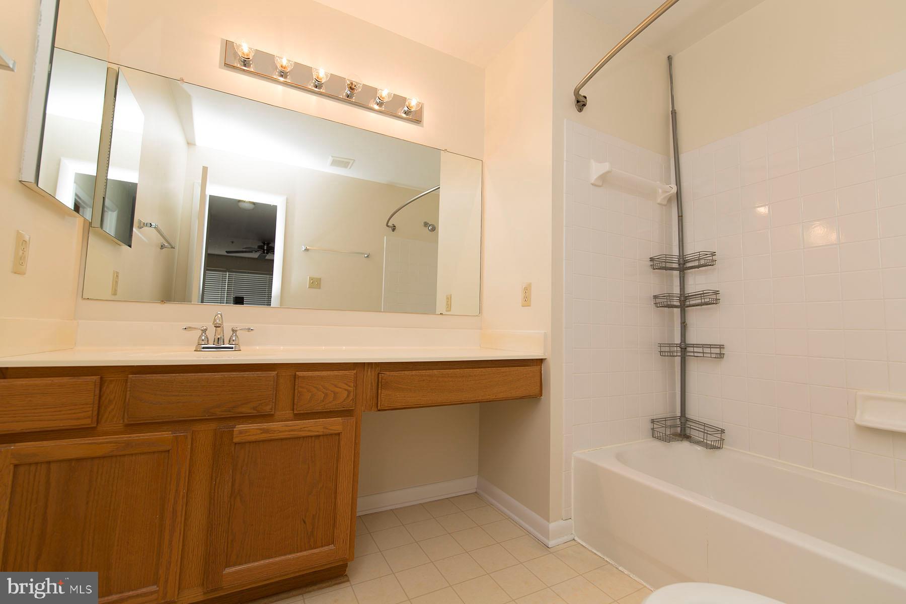 ASHBURN VILLAGE - Residential Lease