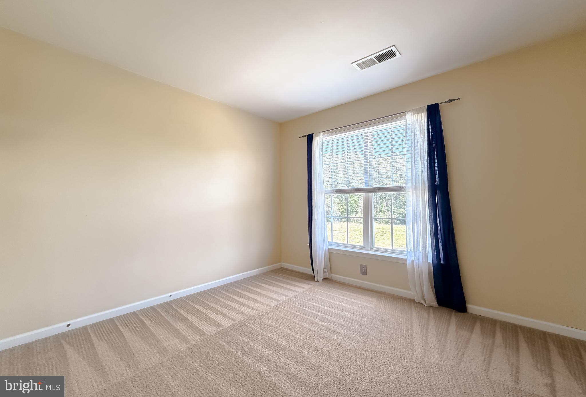 WESTBURY - Residential
