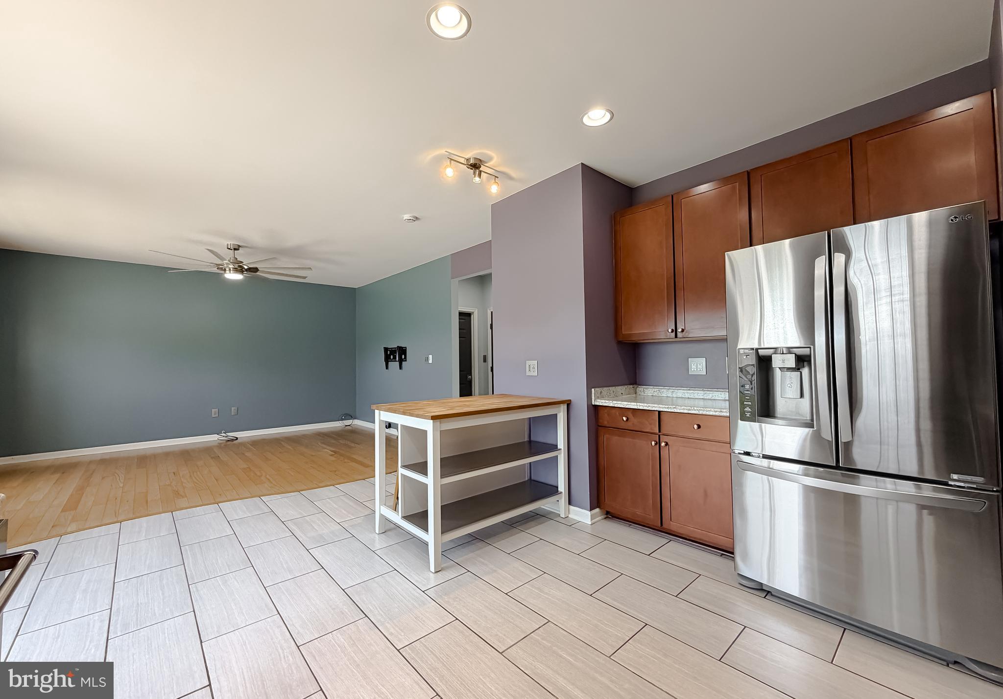 WESTBURY - Residential