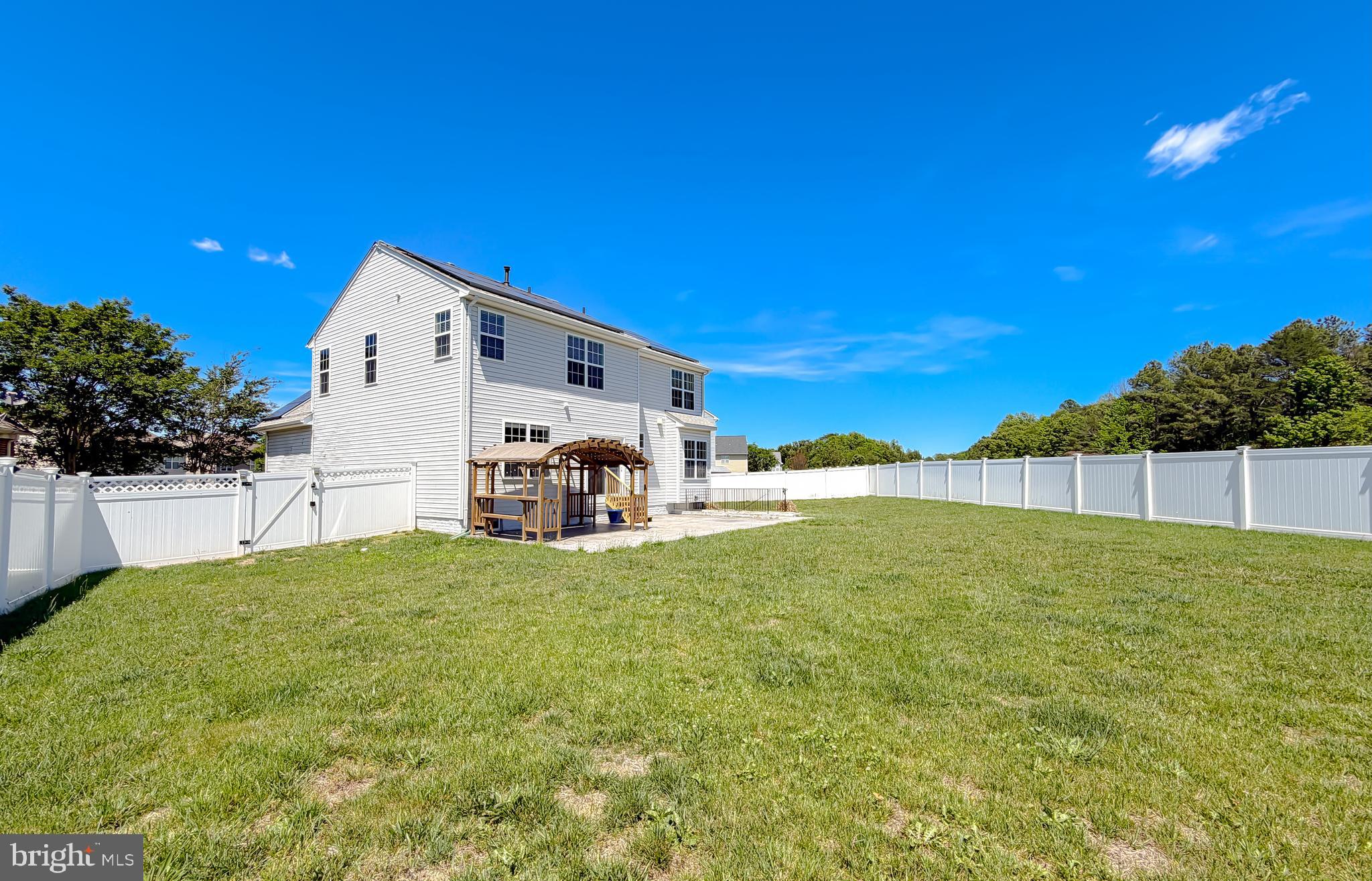 WESTBURY - Residential