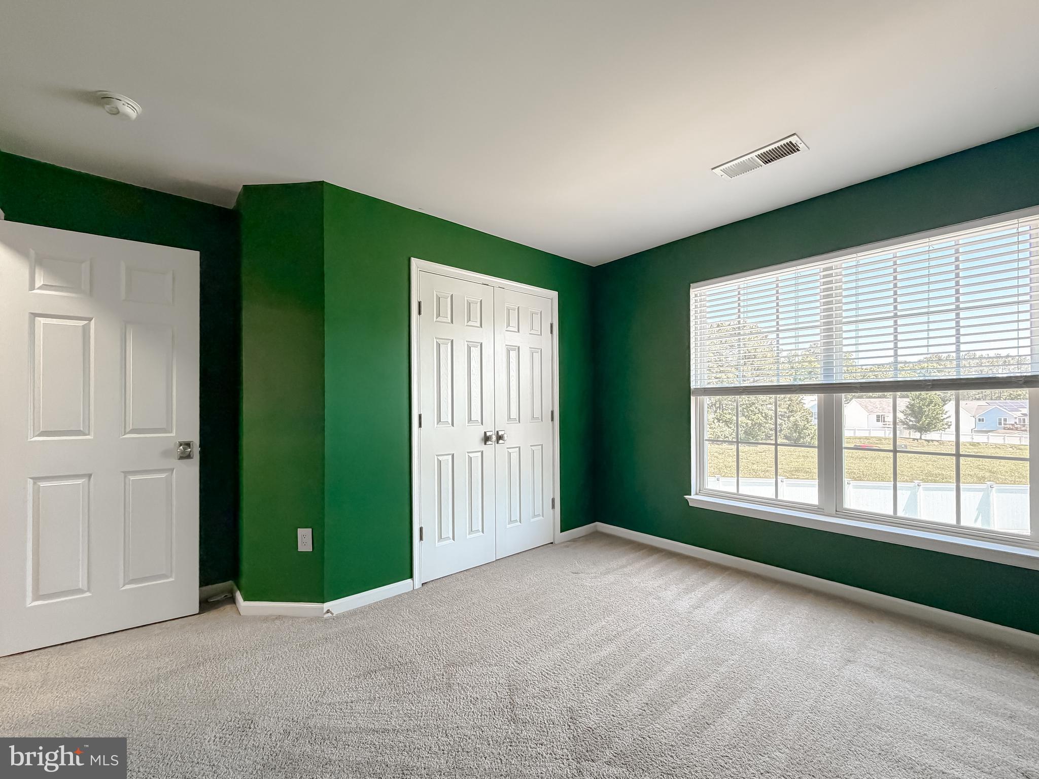 WESTBURY - Residential