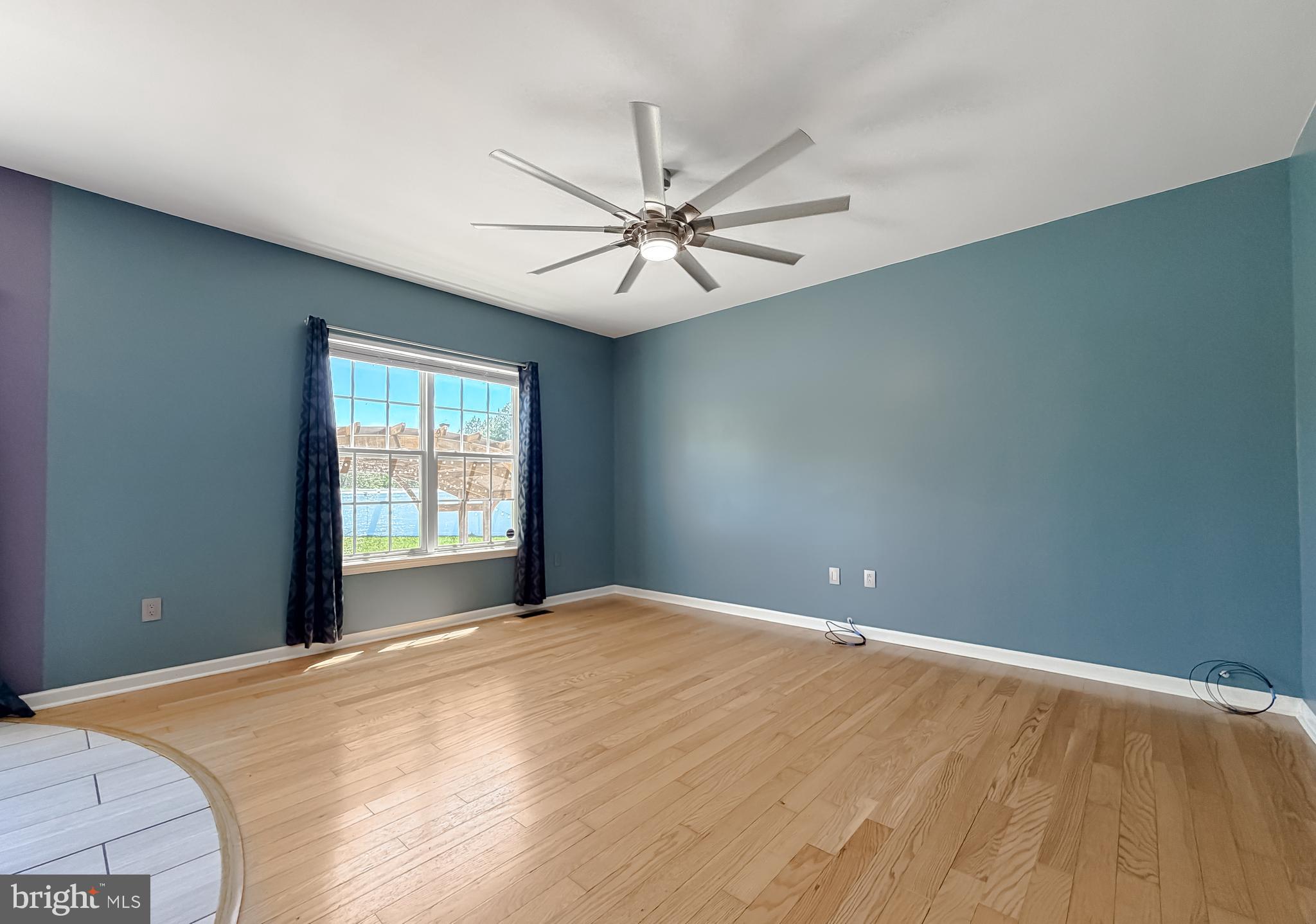 WESTBURY - Residential