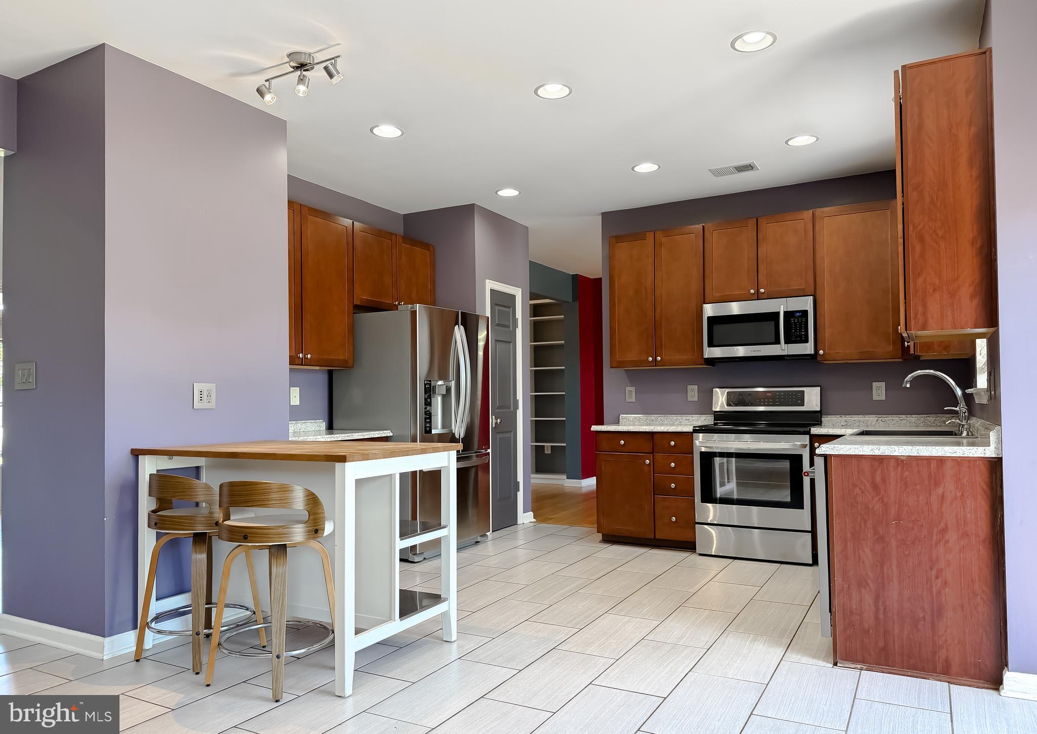 WESTBURY - Residential