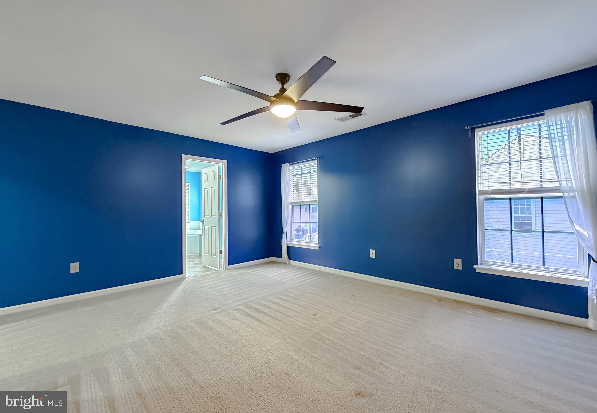 WESTBURY - Residential