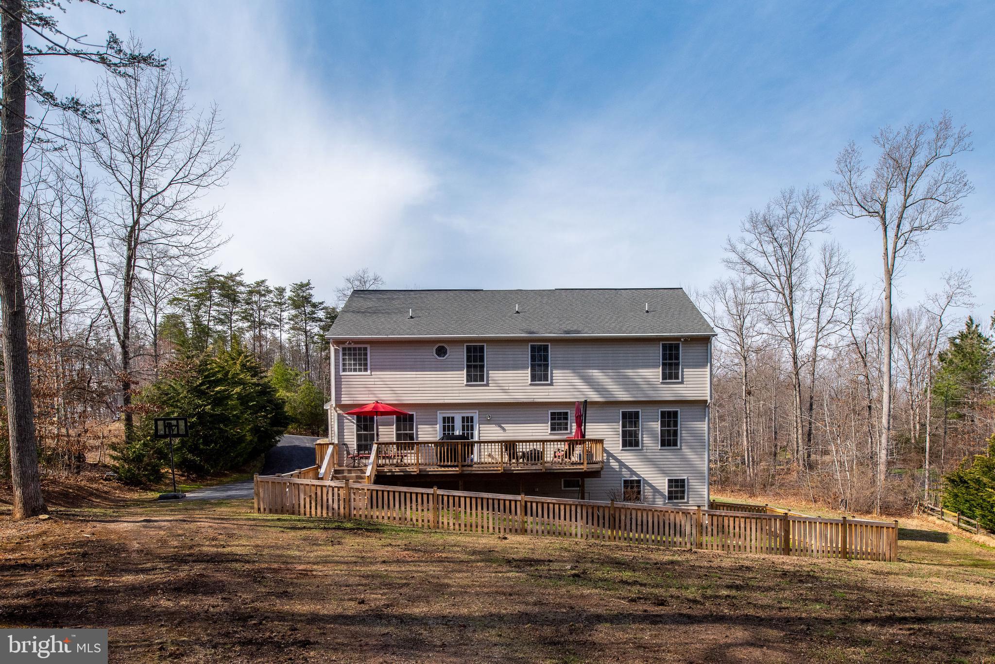 EQUESTRIAN ESTATES - Residential