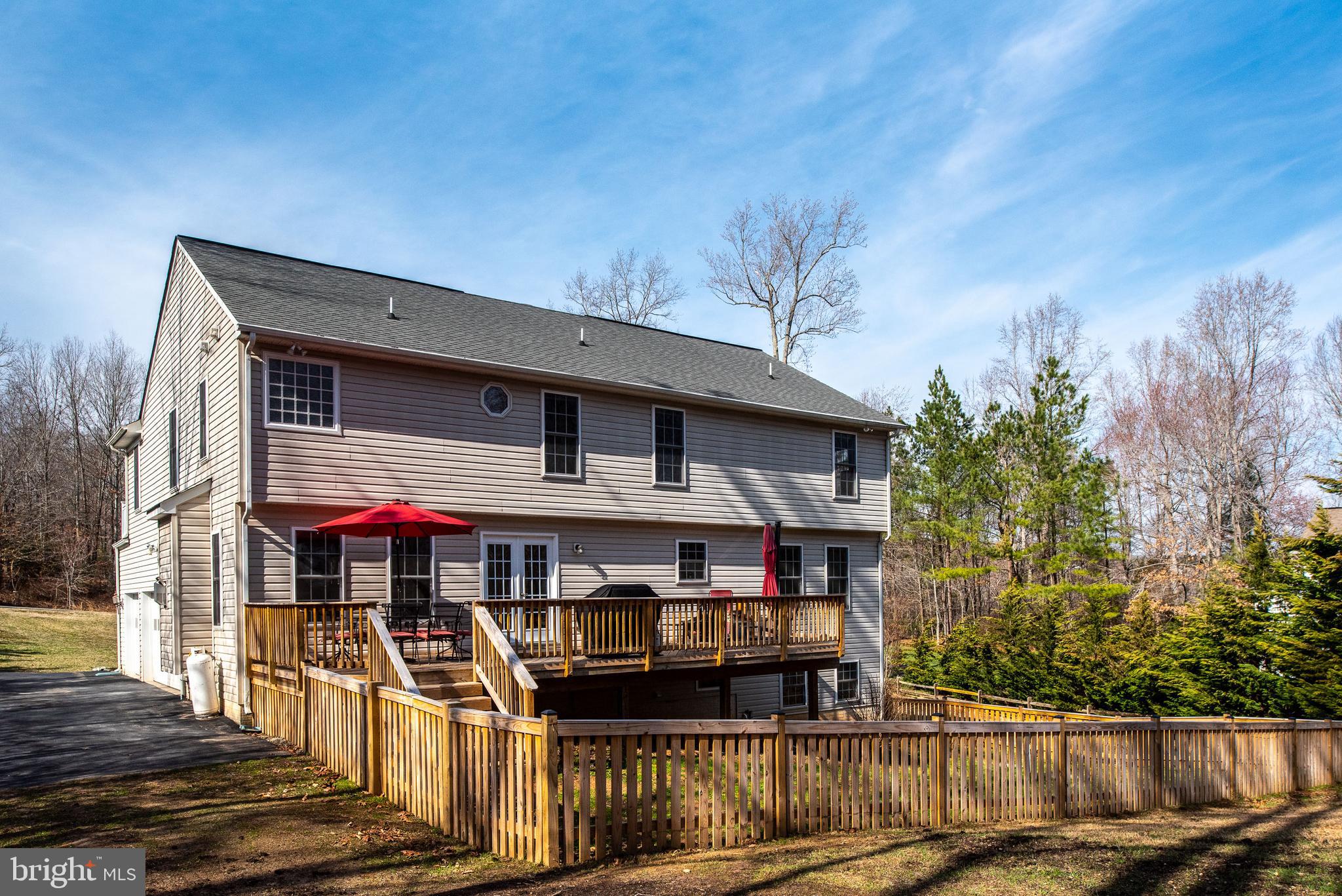 EQUESTRIAN ESTATES - Residential