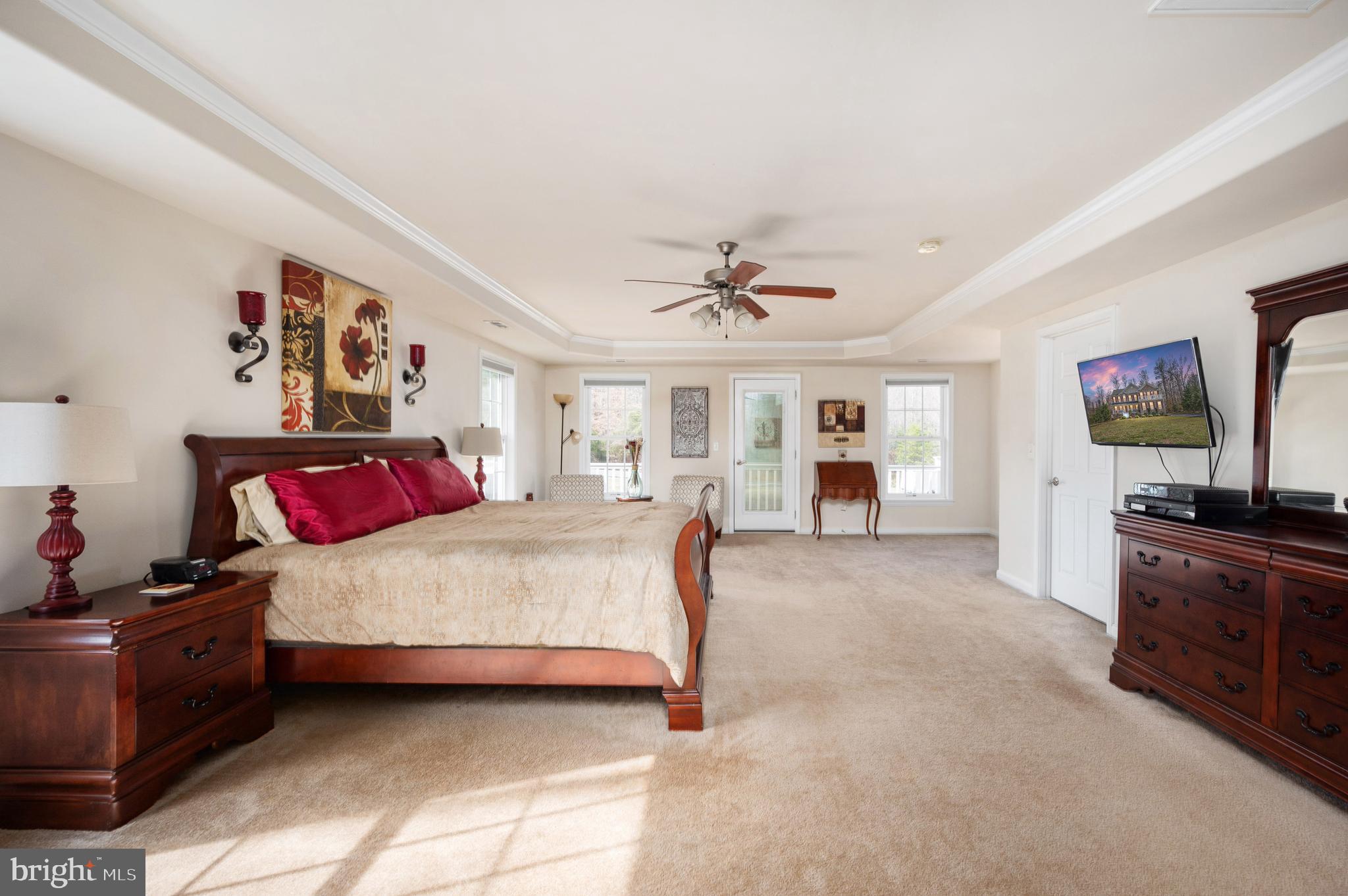 EQUESTRIAN ESTATES - Residential