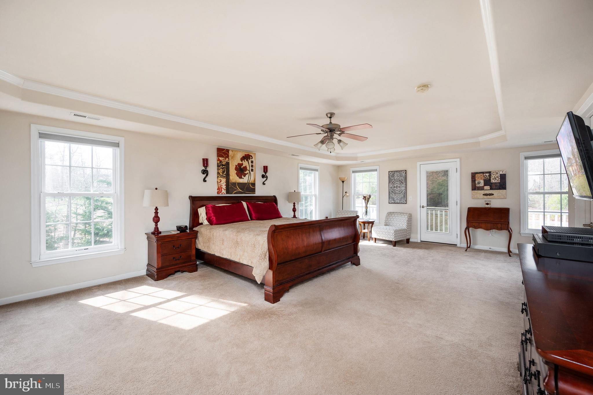 EQUESTRIAN ESTATES - Residential