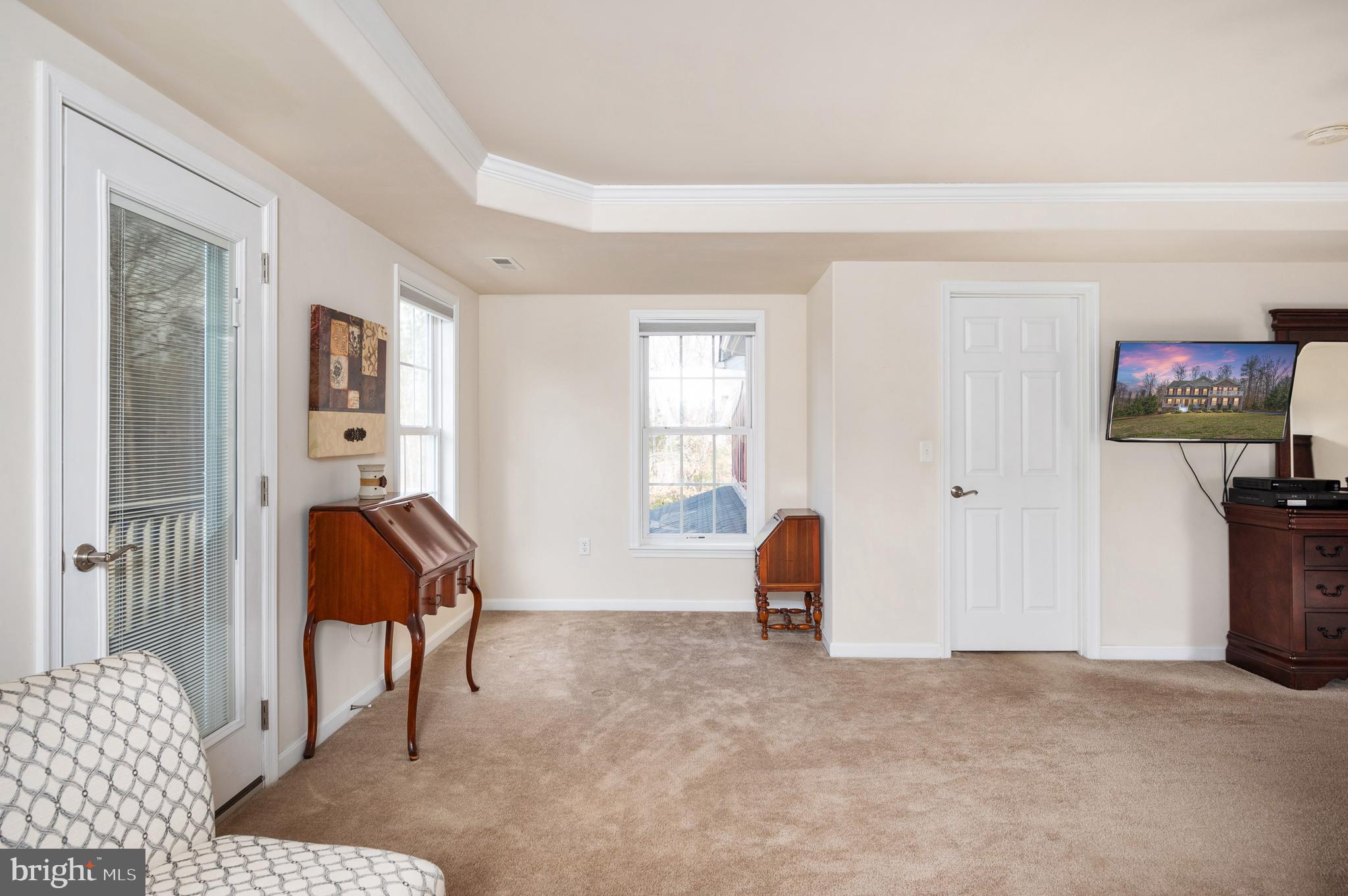 EQUESTRIAN ESTATES - Residential